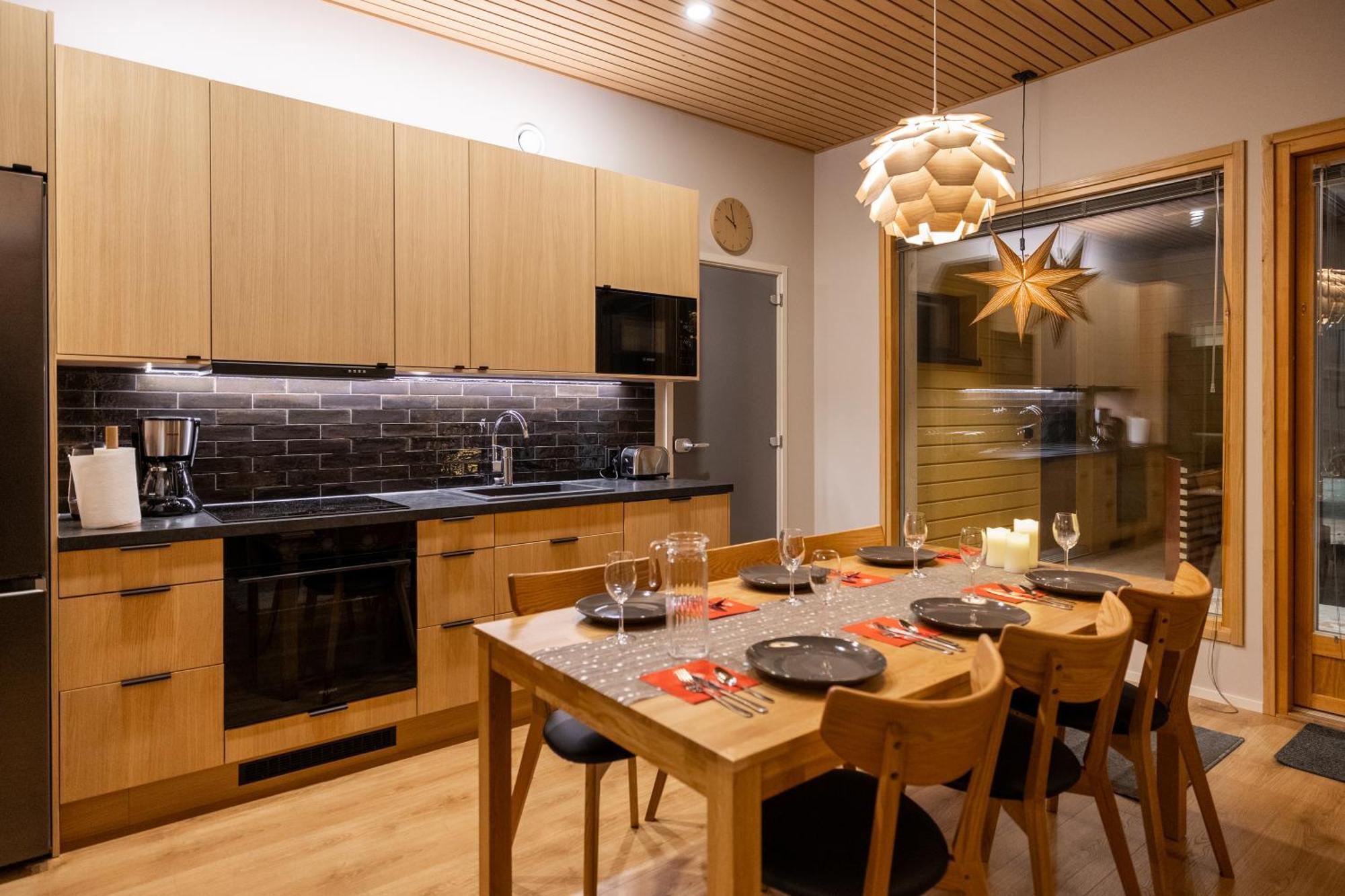 Premium Lapland Villa With Jaguzzi Rovaniemi Bagian luar foto