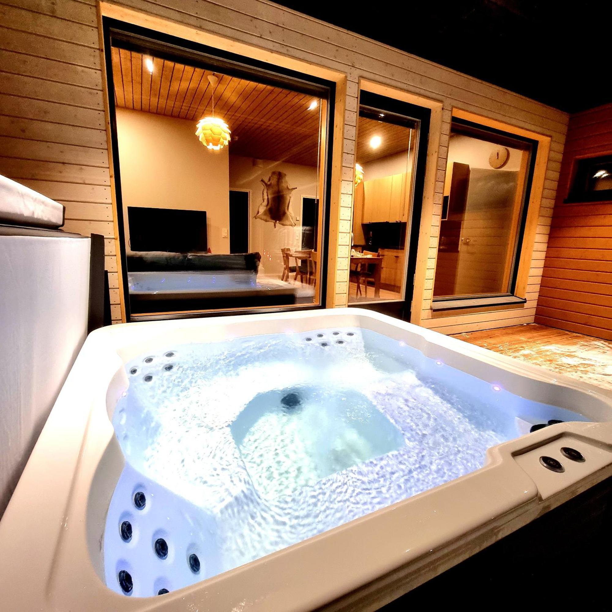 Premium Lapland Villa With Jaguzzi Rovaniemi Bagian luar foto